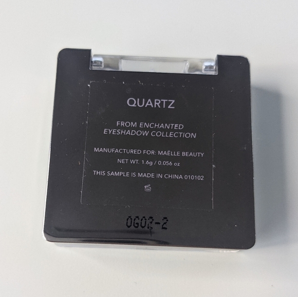 New Makeup set of 3 items: blush, glow highlighter, eyeshadow. - Picture 10 of 10